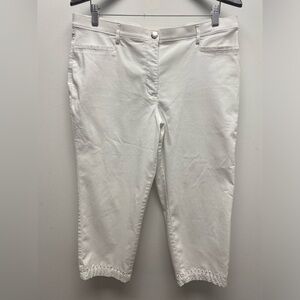 🦋4 for $25🦋 TanJay White Cropped Pants Eyelet Trim Size 14
